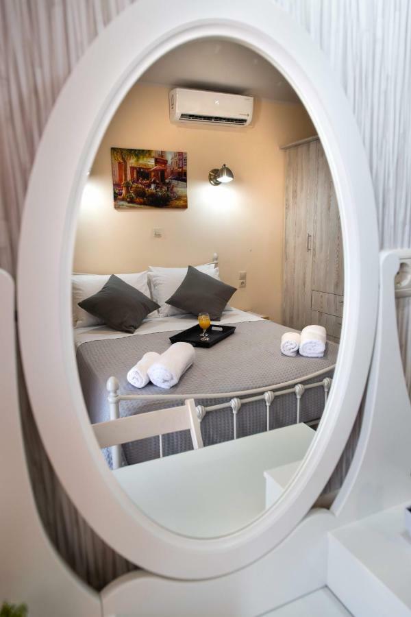 Apartamento Ifi Sea House Nikiana Exterior foto