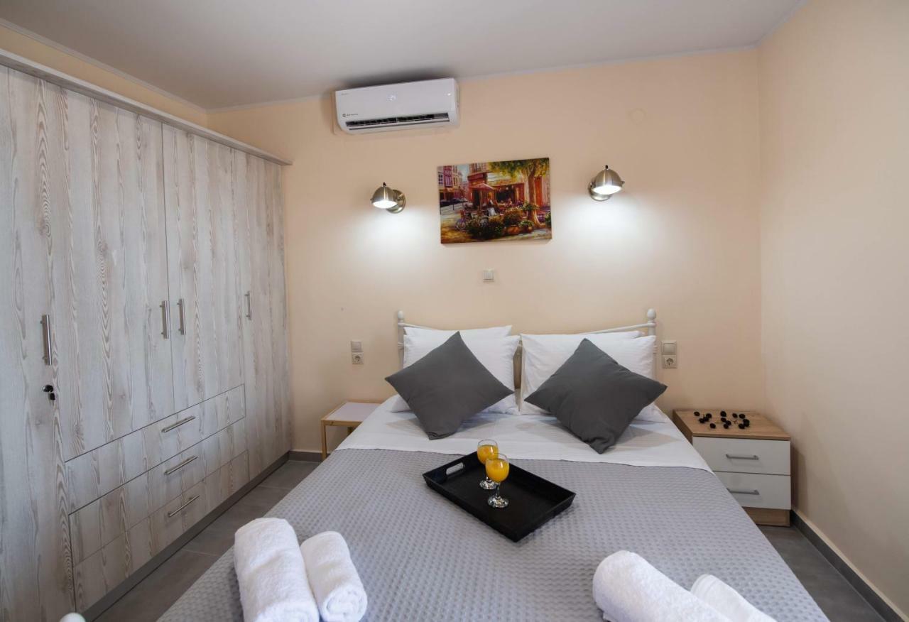 Apartamento Ifi Sea House Nikiana Exterior foto