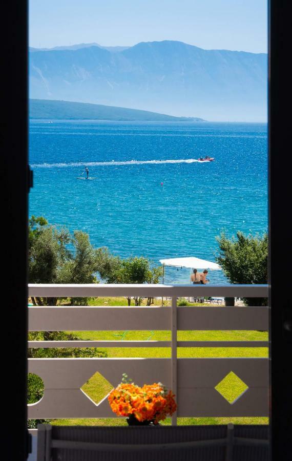 Apartamento Ifi Sea House Nikiana Exterior foto