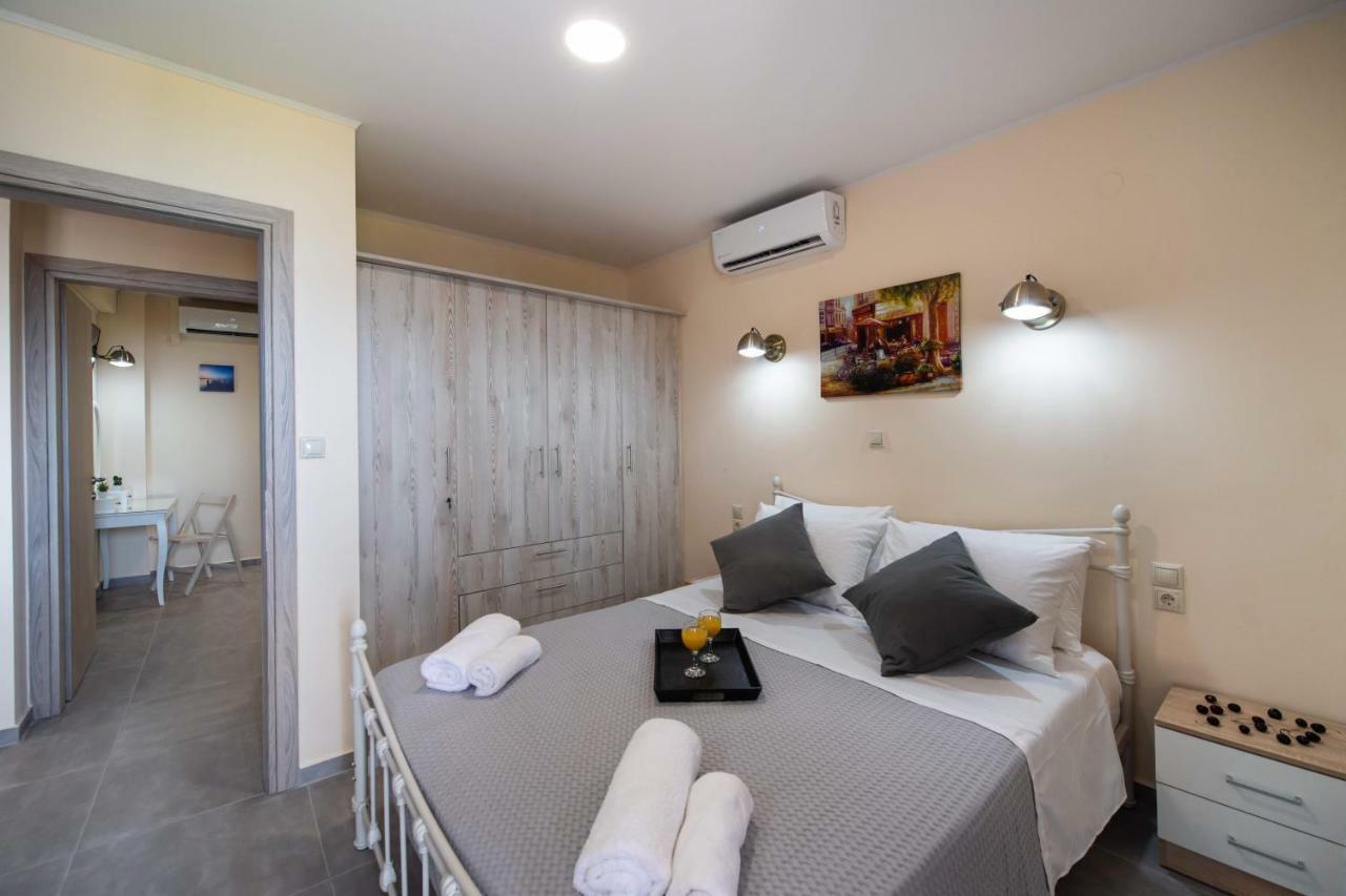 Apartamento Ifi Sea House Nikiana Exterior foto