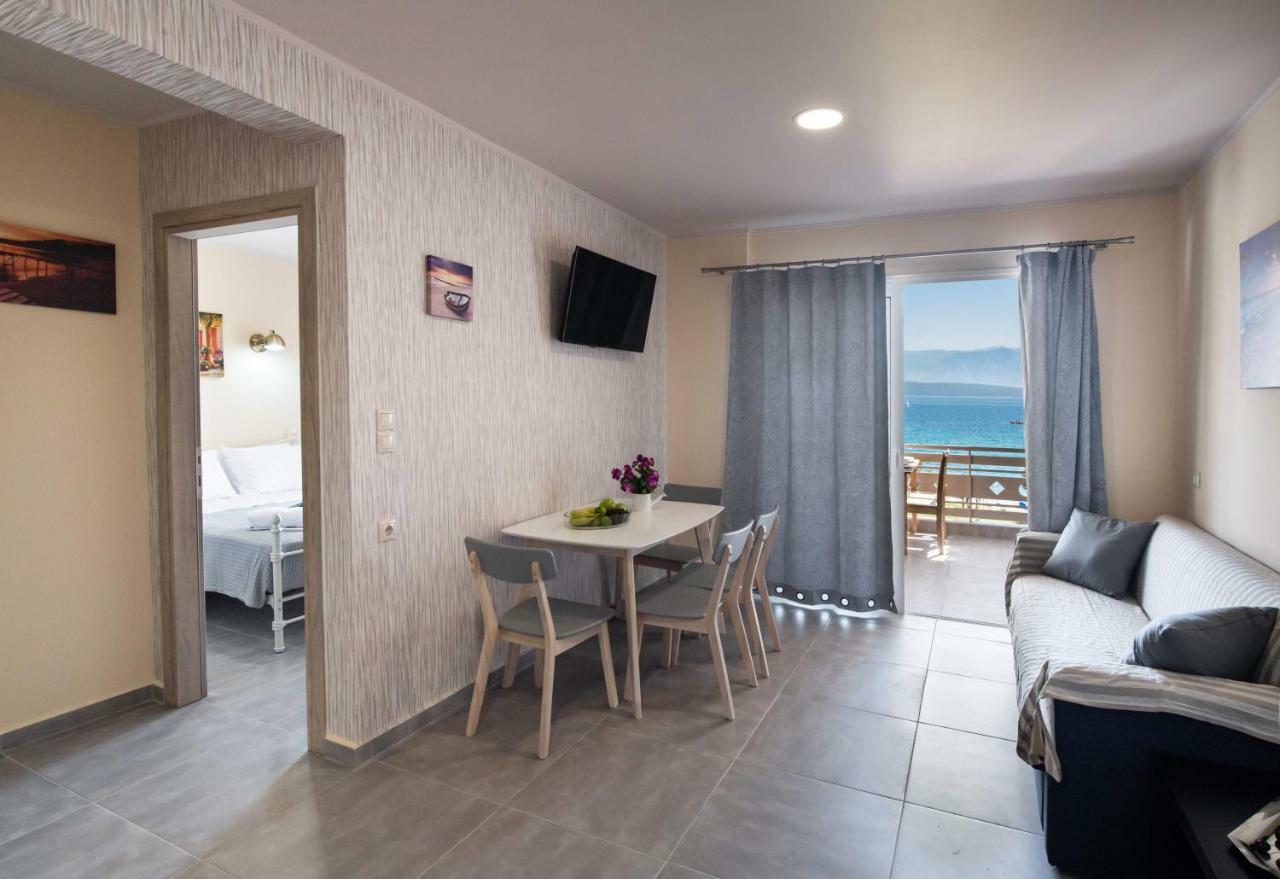 Apartamento Ifi Sea House Nikiana Exterior foto